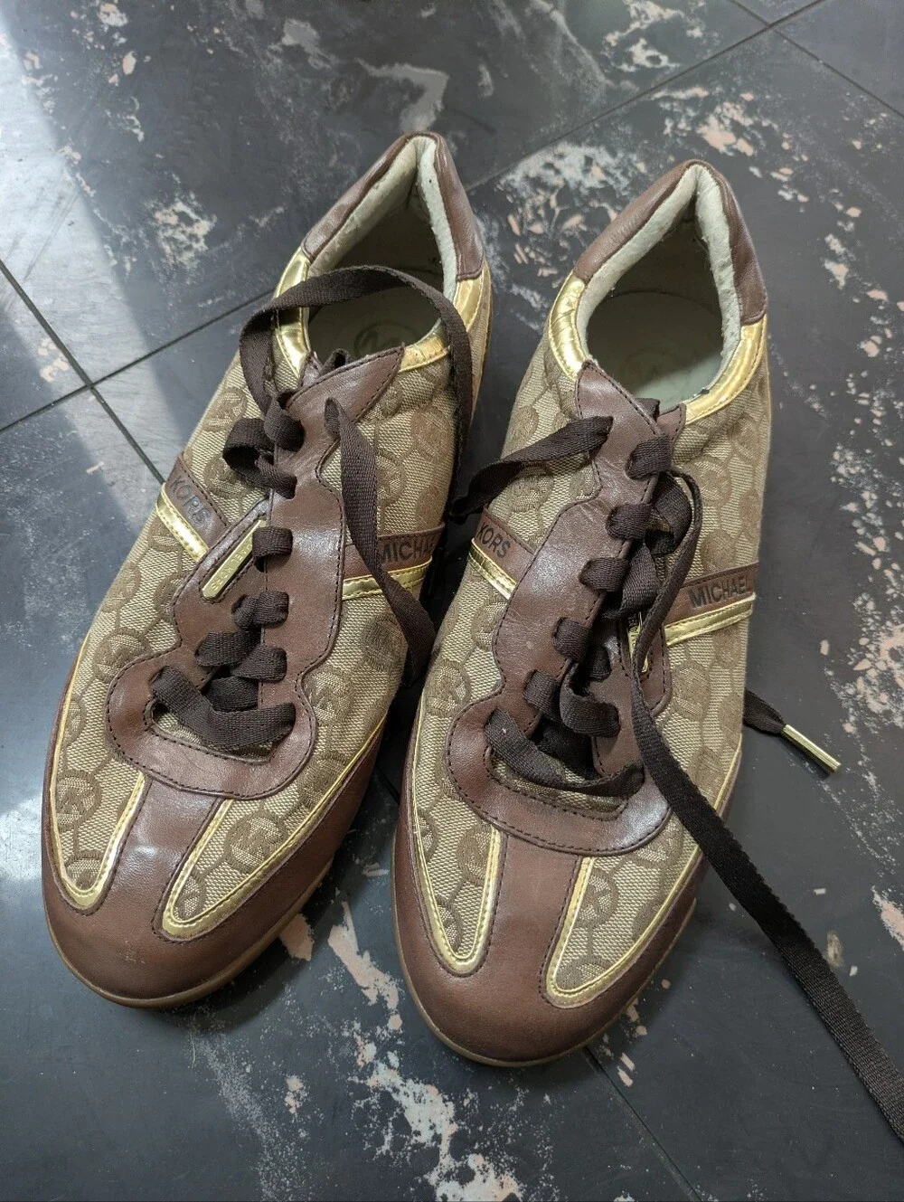 Michael Kors MK Logo Monogram Sneakers Size 11
